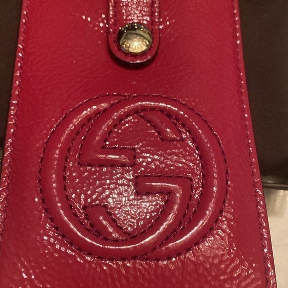 Gucci Pink Patent Leather Monogram  Credit Card Case  Condition like new - Picture 2 of 12